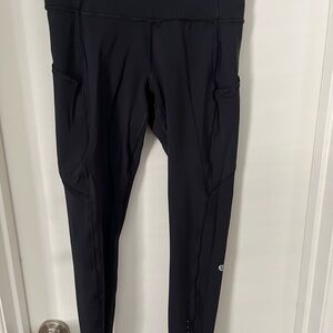 Lululemon leggings with pockets and drawstring